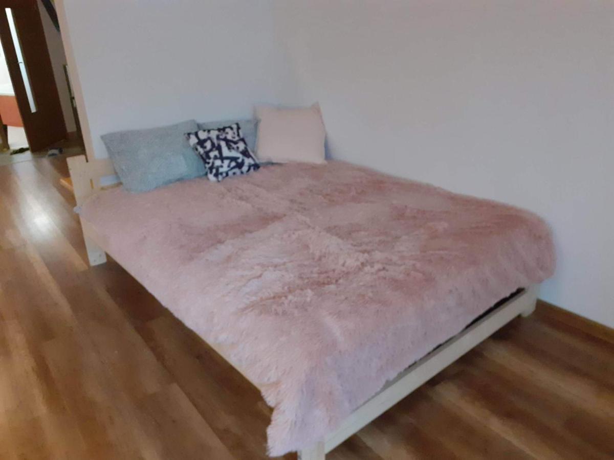 Apartament Na Rynku Хенцины Экстерьер фото